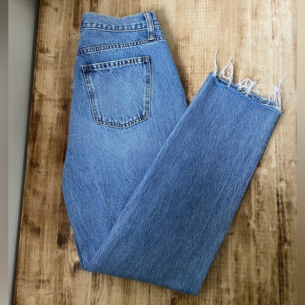 FASHION Nova Distressed Jeans